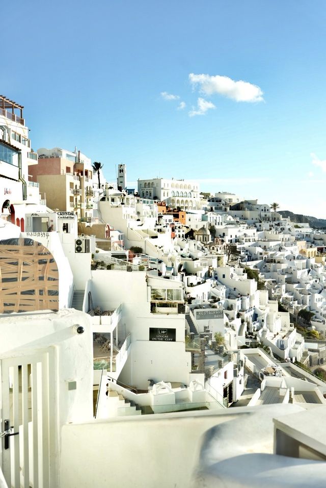 希臘聖托里尼・費拉小鎮｜午後到夜晚的藍白時光