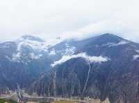 別再去318擠了！滇藏線214國道才是秋日自駕天花板！