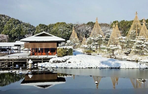 白鳥庭園的新年慶典