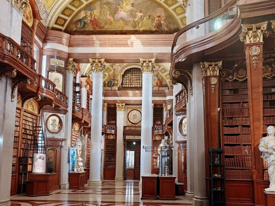オーストリア国立図書館（ウィーン）の観光ガイド。 | Trip.com ウィーン