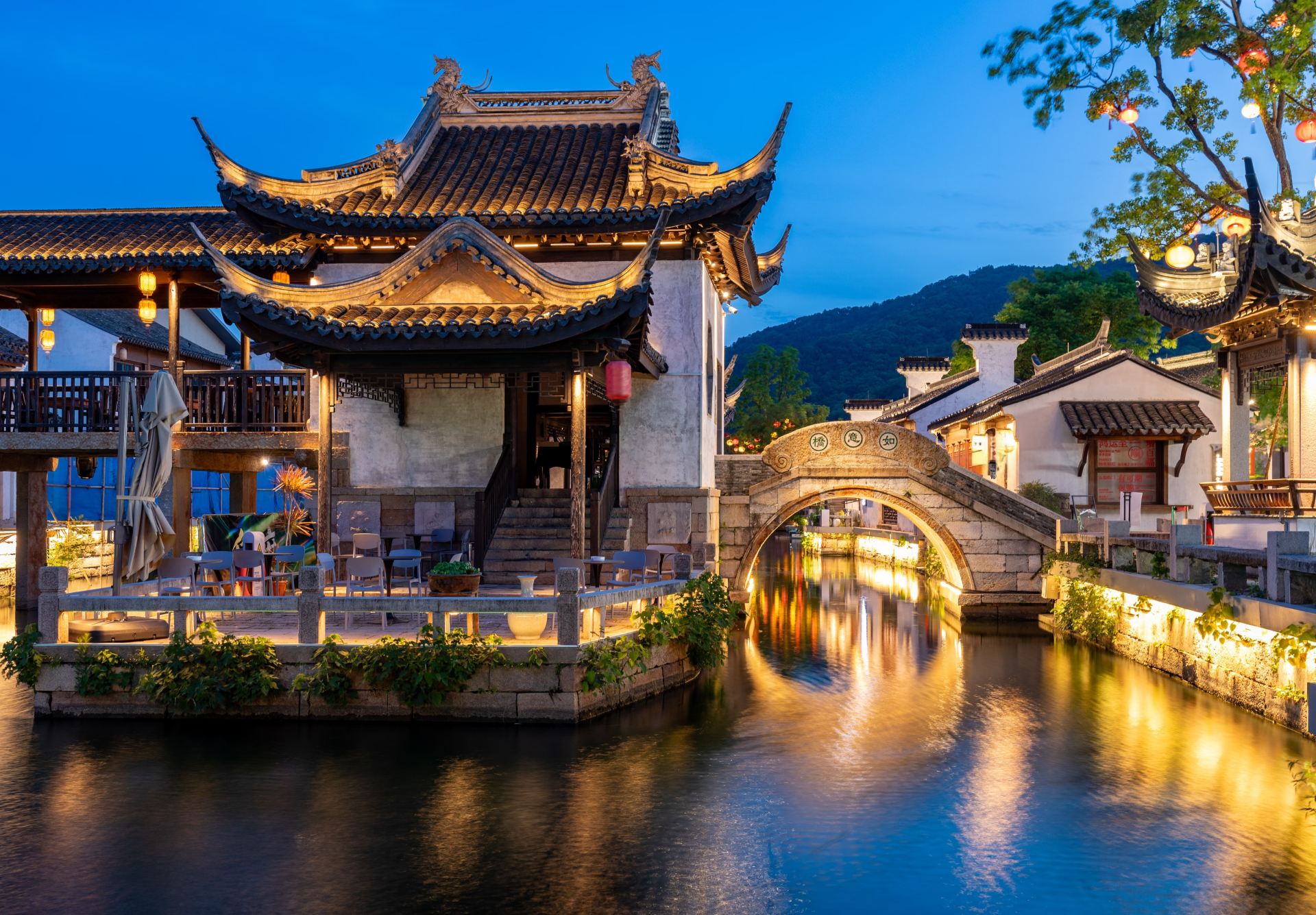 Made 4 trips to Huishan Ancient Town in 2 days just for this bridge