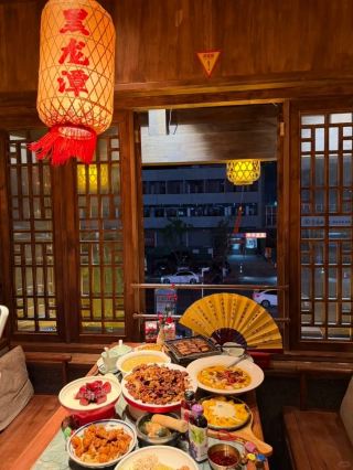 Must-Eat Authentic Cravings After Climbing Mount Tai.