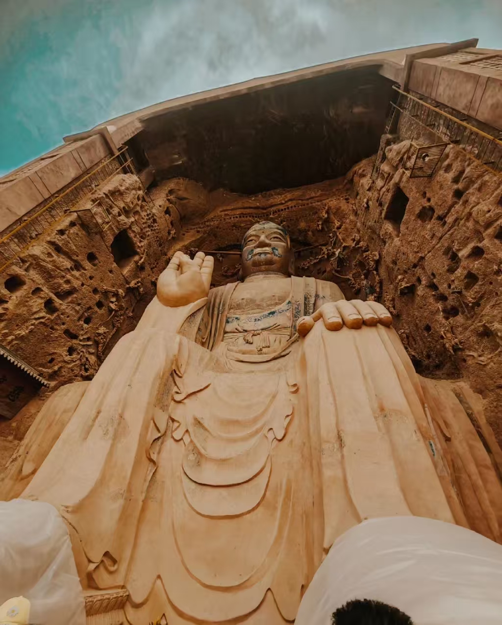 Explore the cultural legacy of the Wei River and discover the loyalty of the Three Kingdoms