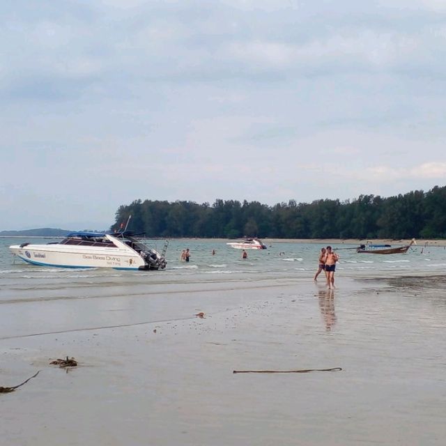 เที่ยวตรุษจีน..ฟังเสียงคลื่น..หาดในยาง