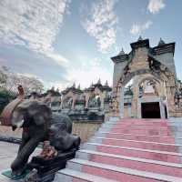 ไปไหว้พระที่วัดประชาคมวนาราม (วัดป่ากุง) ร้อยเอ็ด