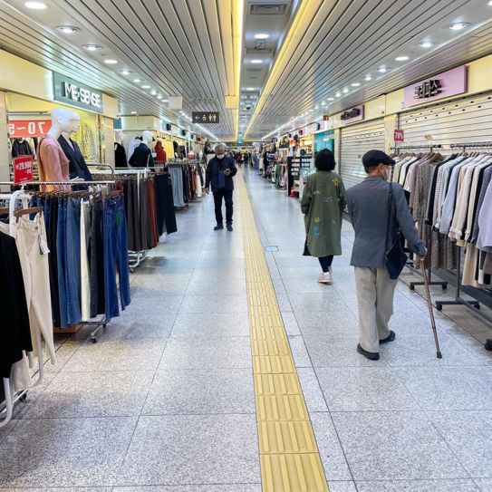 【韓国 / 鐘閣】地下の買い物スポット！雨の日でも安心！