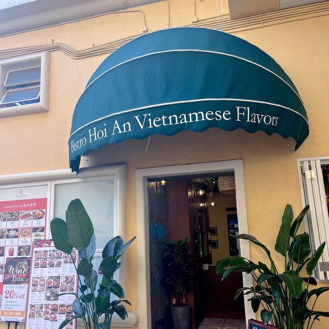 【寫意度假風的新派路線越南菜】