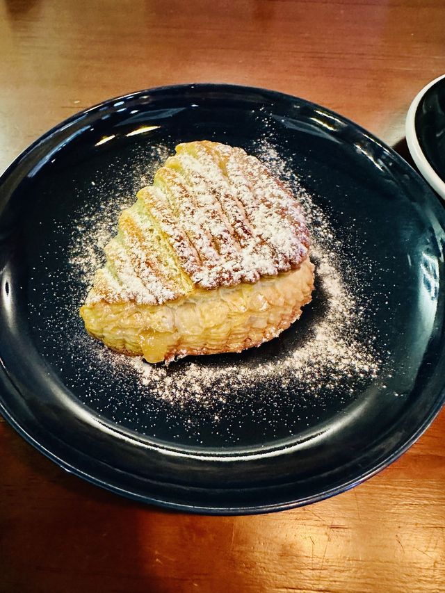 📍佐敦工業風Cafe☕️咖啡Zombie好去處🧟‍♀️🧟‍♂️自家烘焙咖啡豆🤤鹹點甜點都好味道👍🏻