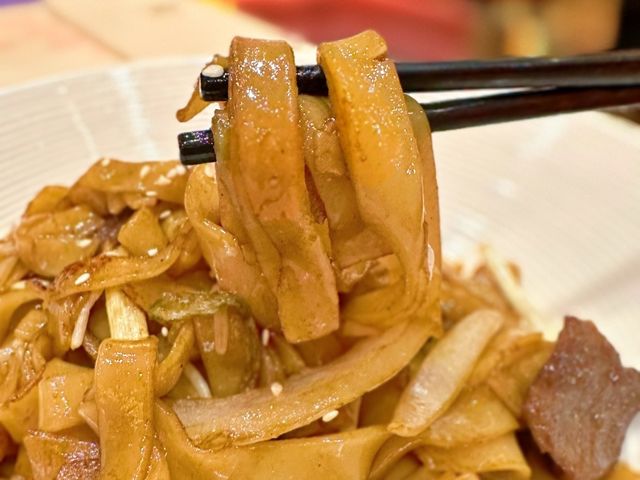 滋補靚湯赤龍麵館