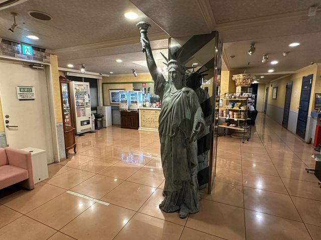 東京・足立区。目の前は埼玉県。東京の端っこホテル『ホテル ラ フィレンツェ』