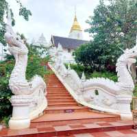 กราบสักการะ พระมหาธาตุเจดีย์สิริชัยภูมิ