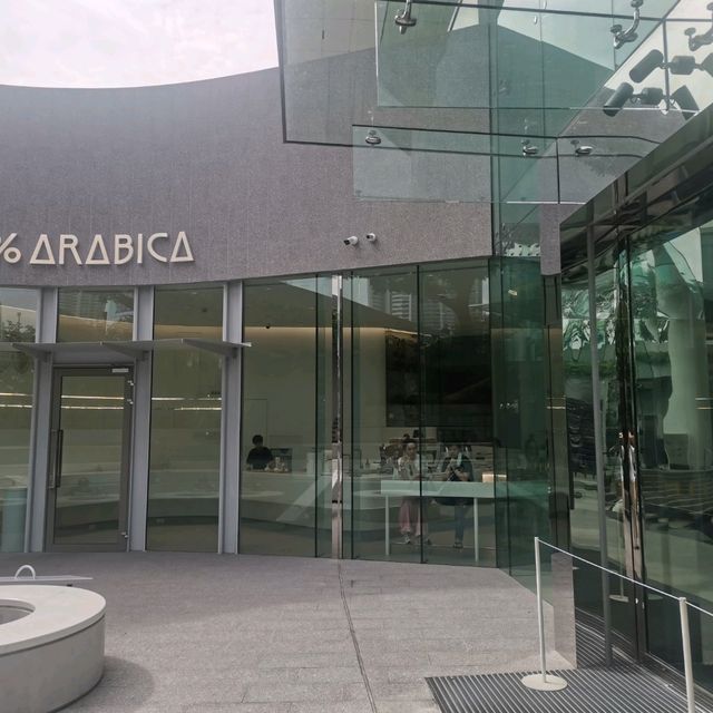 จิบกาแฟชื่อดังที่คาเฟ่%ARABICA ศูนย์สิริกิติ์