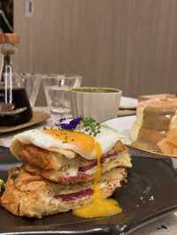 Phi coffee and pancake
