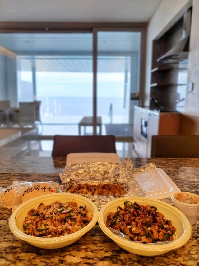 겨울에도 따뜻한 인피니티풀빌라가 있는 비치크루즈🏨