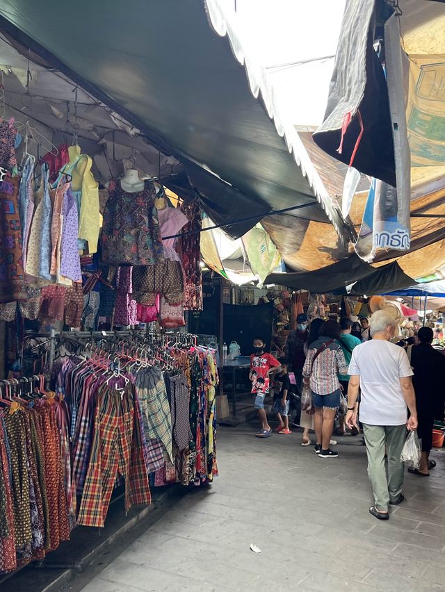 ตลาดเก่าแก่ร้อยปี อำเภอสามชุก สุพรรณบุรี