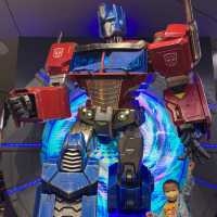 《全球首間變形金剛主題餐廳🤖》