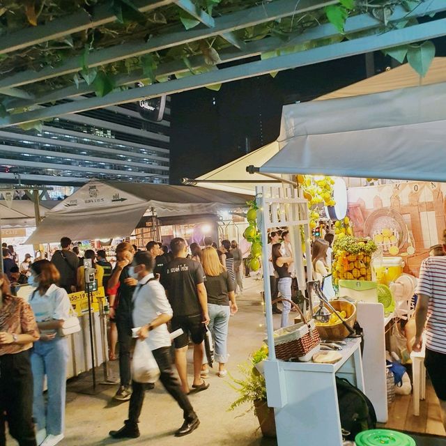 🇹🇭 야시장하면 방콕! 방콕하면 야시장 '쩟페어 야시장'