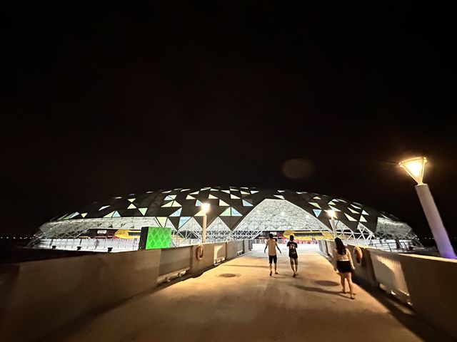 【 2023 屏東景點 】東港 大鵬灣 海上教堂 遊艇碼頭 夜景
