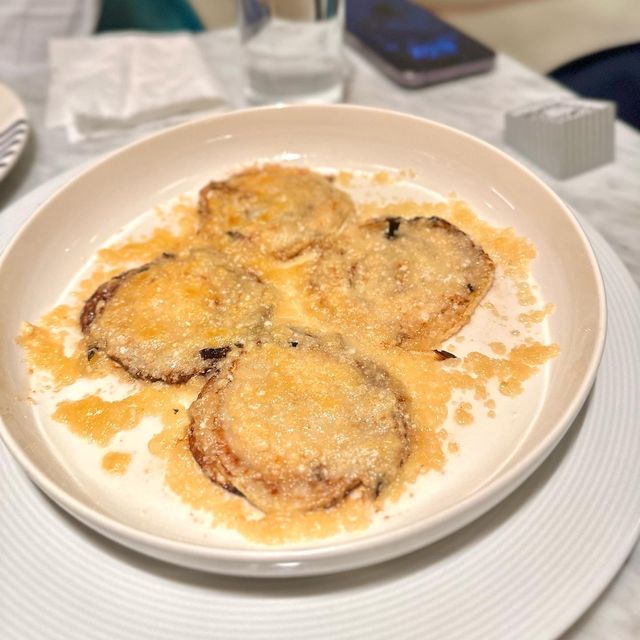 中環蘇豪神秘墨綠大門｜高質意大利菜｜The Italian Club Seafood Wine Bar 