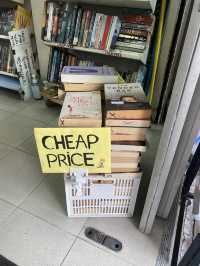 แนะนำ “ร้านหนังสือต่างชาติมือสอง” ที่ถนนข้าวสาร