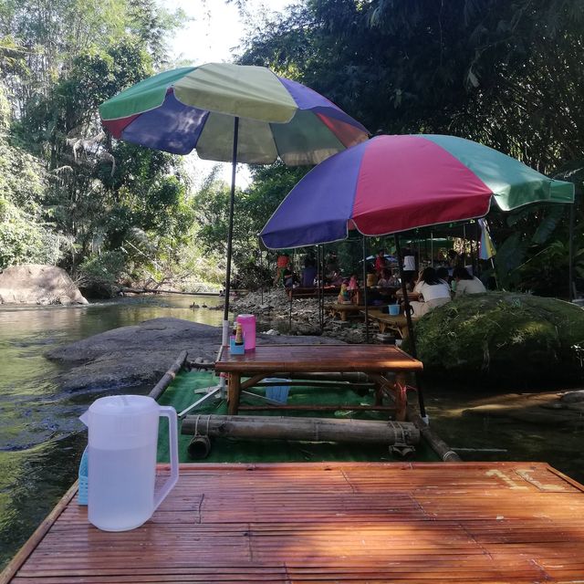 บ้านขนมจีนริมคลองวังเคียงคู่