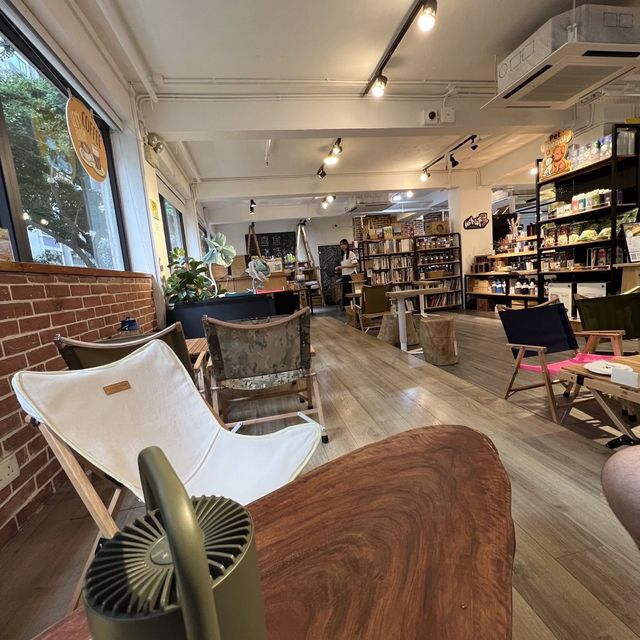 🌟 文青必到 • 隱世露營風Pet friendy cafe🌟