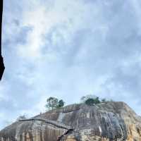 神秘の岩  世界遺産🌍スリランカ🇱🇰シーギリヤ