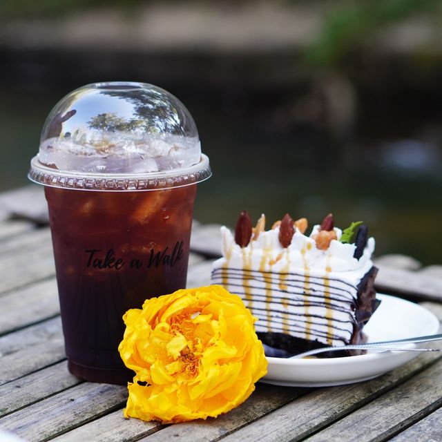 เตวแอ่ว คาเฟ่เฮาส์ @Take a Walk  