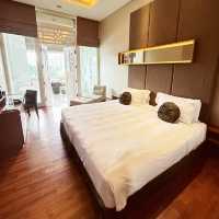 Stay in Singapore’s colonial-style hotel