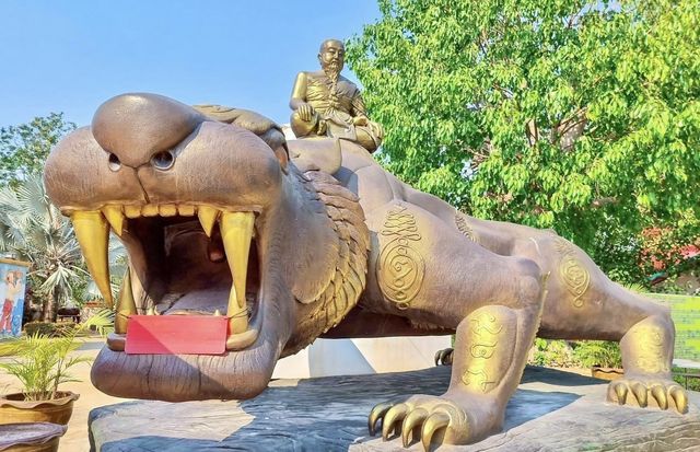 อุทยานพระฤาษี องค์ใหญ่ที่สุดในโลก