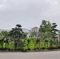 擁湖光山色美景的酒樓