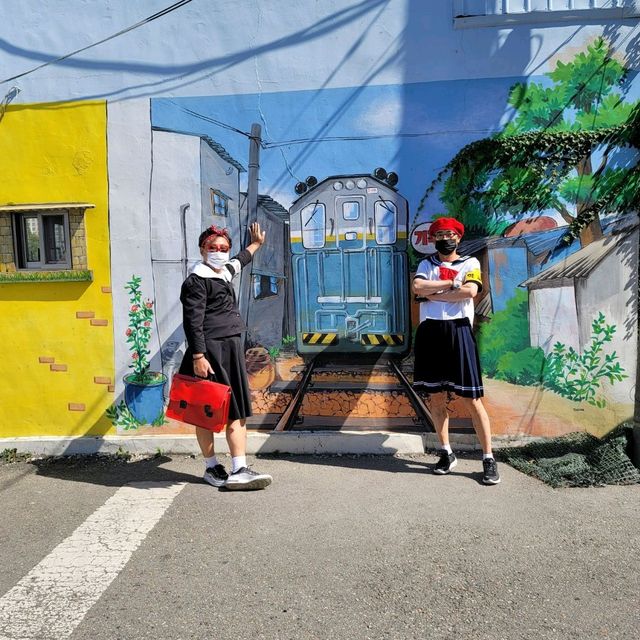 레트로 감성 뿜뿜.. 군산여행 필수코스:철길마을🚂🌸