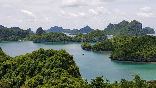 อุทยานแห่งชาติหมู่เกาะอ่างทอง