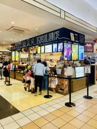 Food court at Yokohama World Porters 🇯🇵