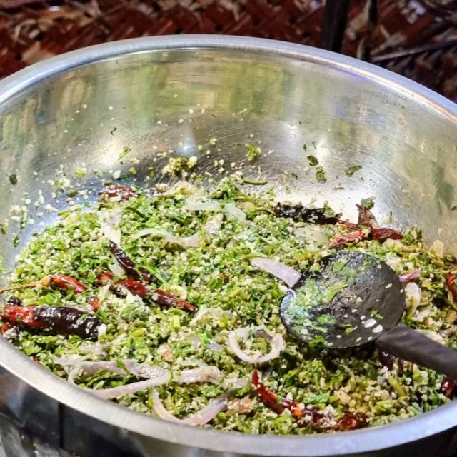 🇱🇰 Authentic local food in Nuwara Eliya