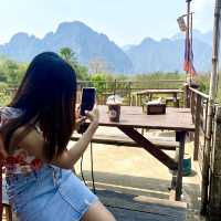 ​ตามล่าหาพูม่าย ຄາເຟ່​ @วังเวียง