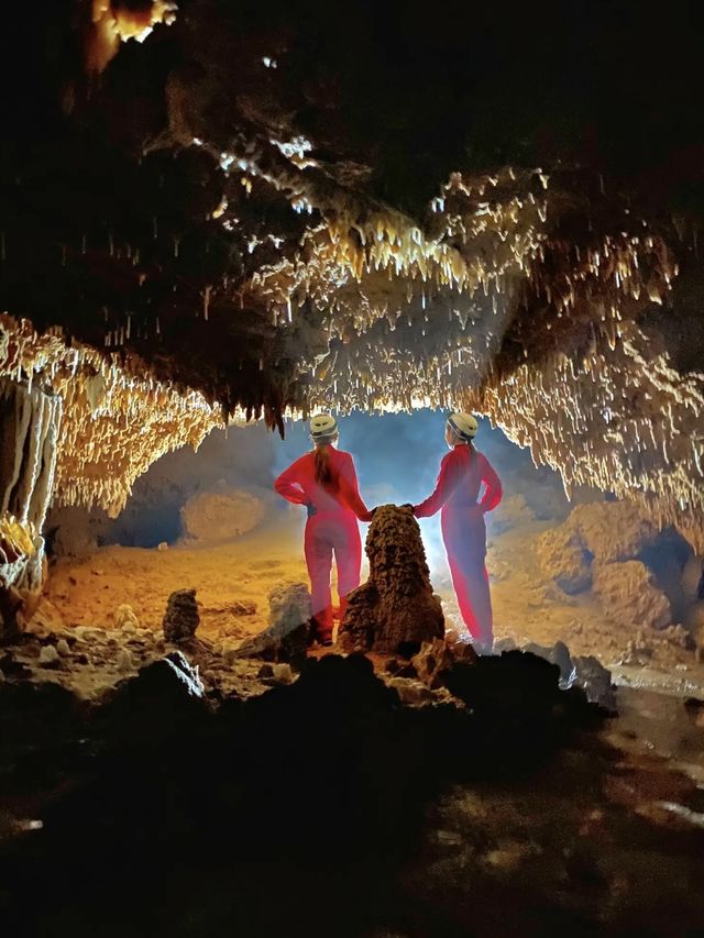 【沖永良部島】洞窟の聖地で絶景ケイビング(洞窟探検)