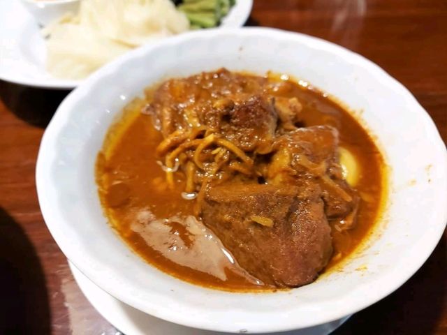 อาหารเหนือที่อร่อยจนต้องสั่งมาให้เต็มโต๊ะ