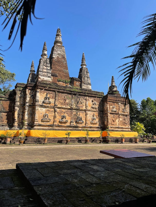 Wat Jed Yot, Phra Aram Luang 