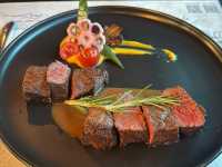 【沙漠中的綠洲】我的周末小驚喜➡️ House000 Bistro