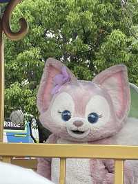 🎢🏰 **我們的夢幻迪士尼時光：上海奇幻樂園之旅** 🌟👨‍👧