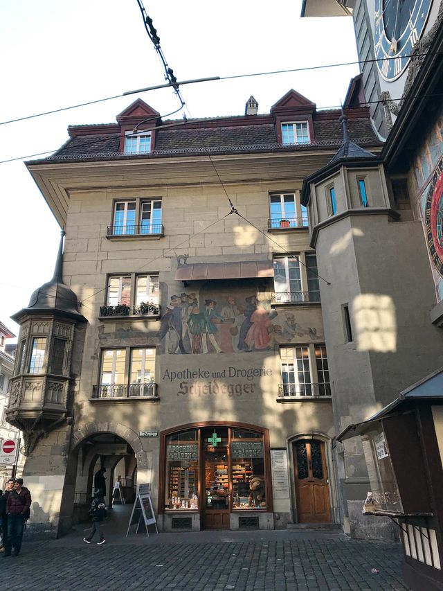 Charming Old Town of Bern 🇨🇭