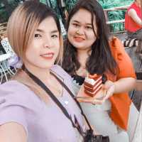 คาเฟ่แนวธรรมชาติวิวภูเขาบรรยากาศร่มรื่น 