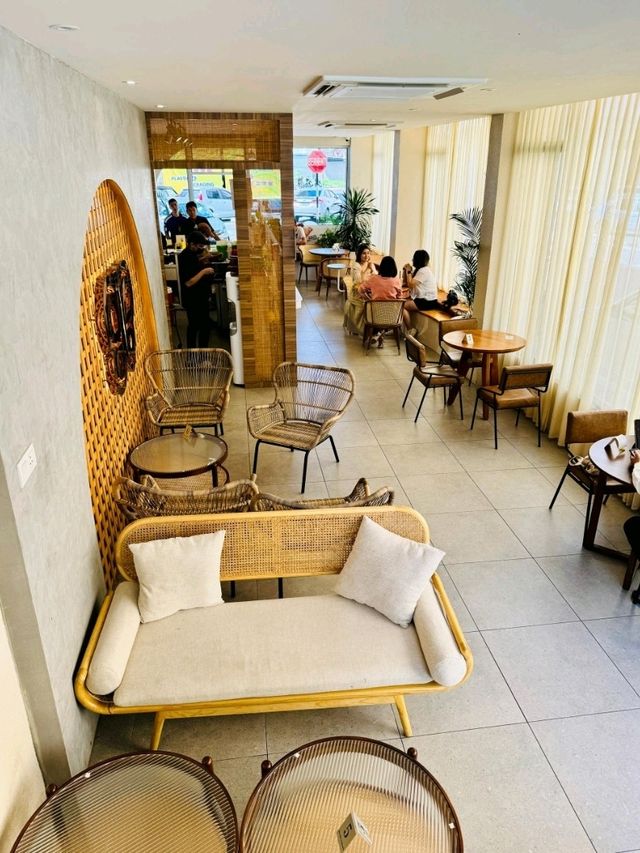 Aesthetic Cafe