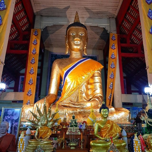 วัดพระธาตุจอมปิง ชมปรากฏการณ์เงาพระธาตุกลับหัว