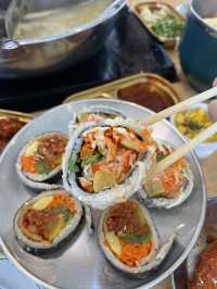 Itaewon Shabu Buffet อุดมสุขวอล์ค