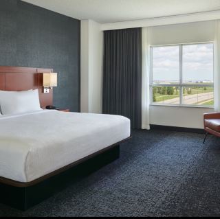 Courtyard Calgary Airport: Comfort and Convenience at Your Fingertips