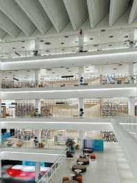 「深圳圖書館北館」：超大圖書館🔥🔥，週末好去處🏖️🏖️