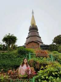 พระมหาธาตุนภเมทนีดล&พระมหาธาตุนภพลภูมิสิริ