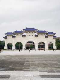 🏛️ชื่นชมความยิ่งใหญ่อลังการของเจียงไคเช็ค